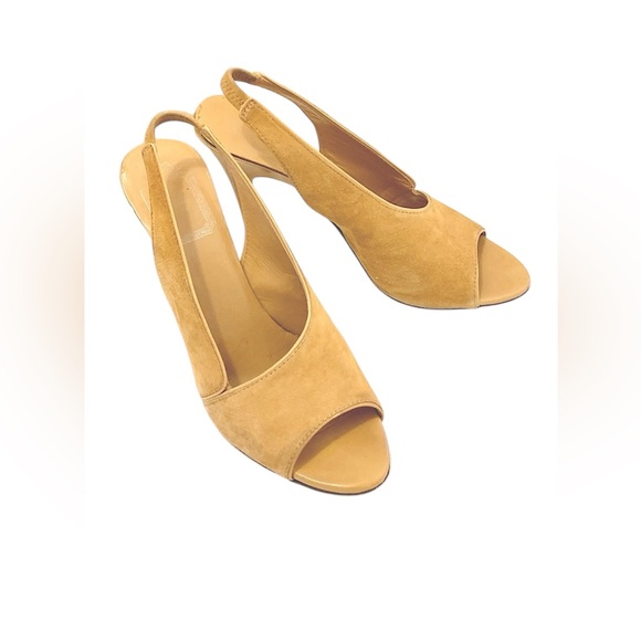 Christian Dior Tan sling back shoes - Picture 2 of 3